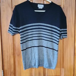 Womens short sleeve shirt